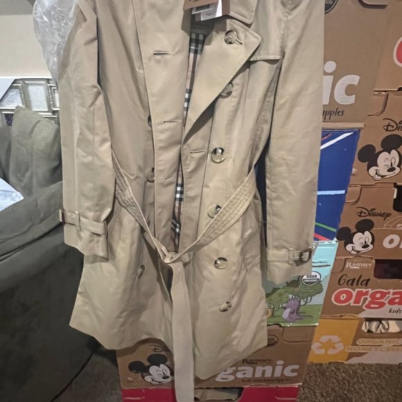 Burberry Trench Coat NWT - Picture 4 of 7